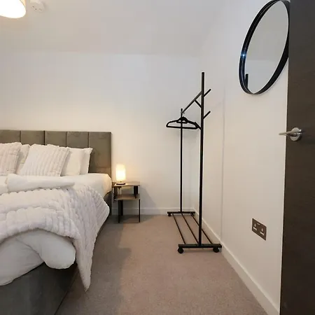 Centre Pad - Free Parking * York